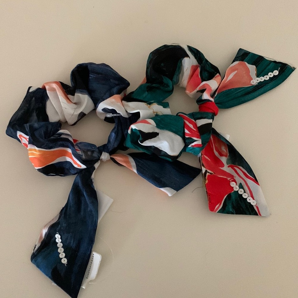 Anthropologie Hair Ties (Set of 2)